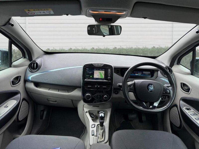 RENAULT ZOE