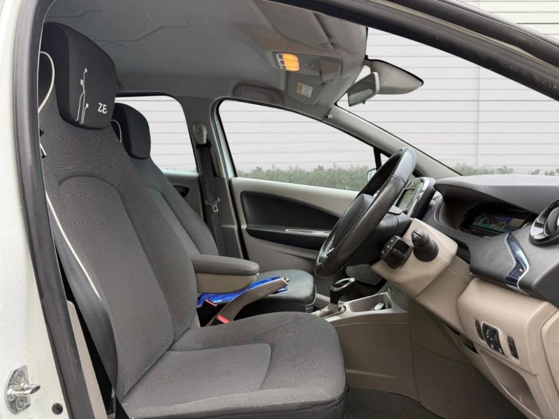RENAULT ZOE