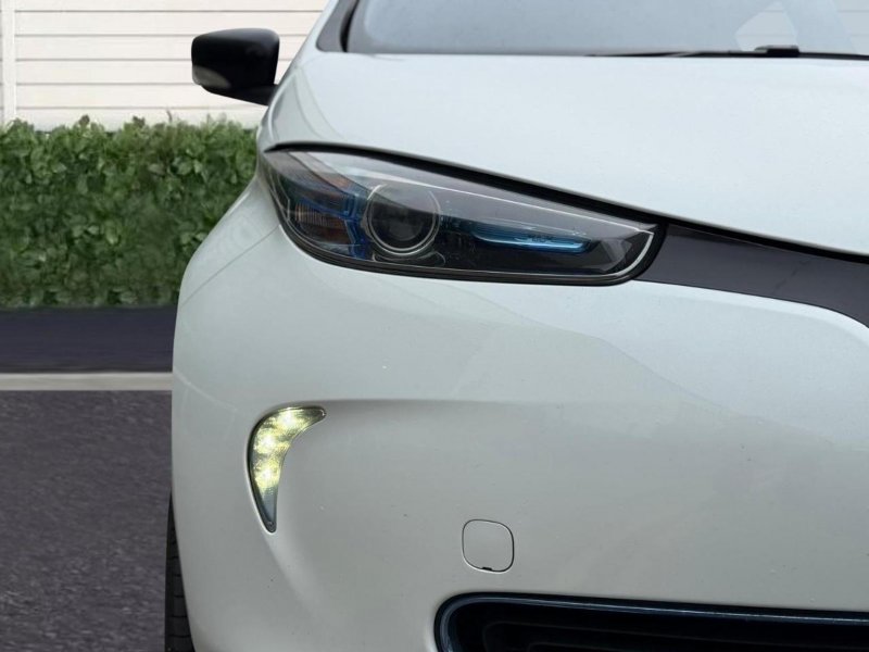 RENAULT ZOE