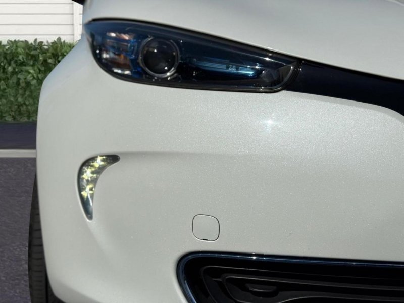 RENAULT ZOE
