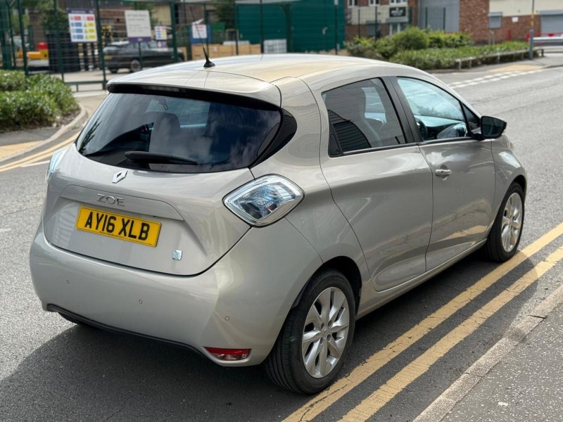 RENAULT ZOE