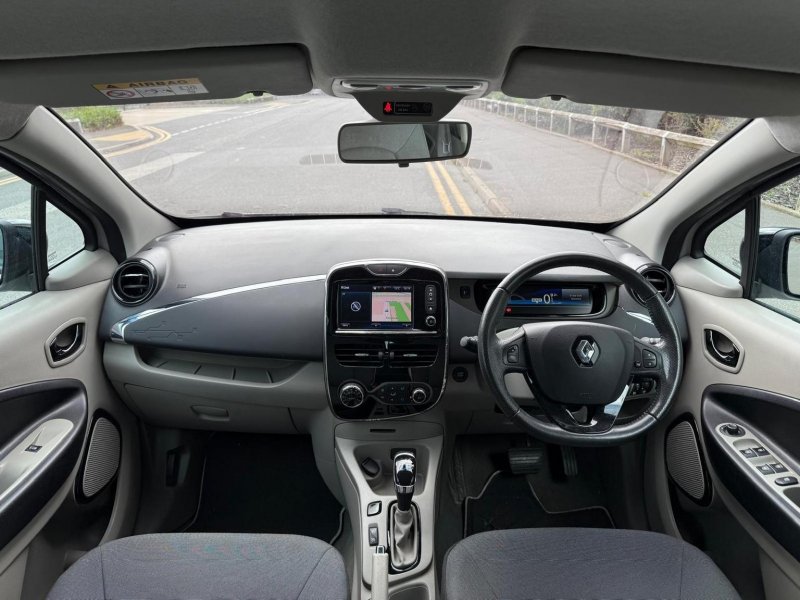RENAULT ZOE