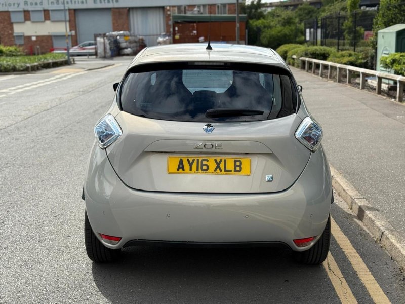 RENAULT ZOE