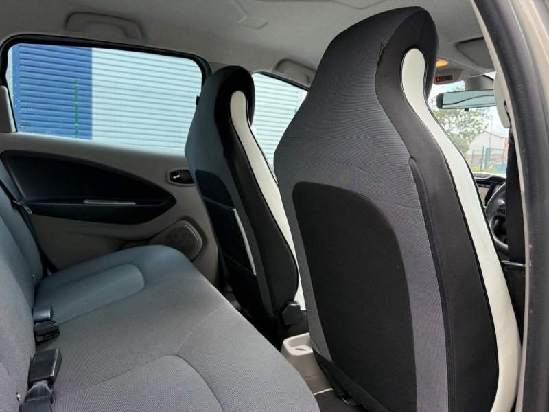 RENAULT ZOE