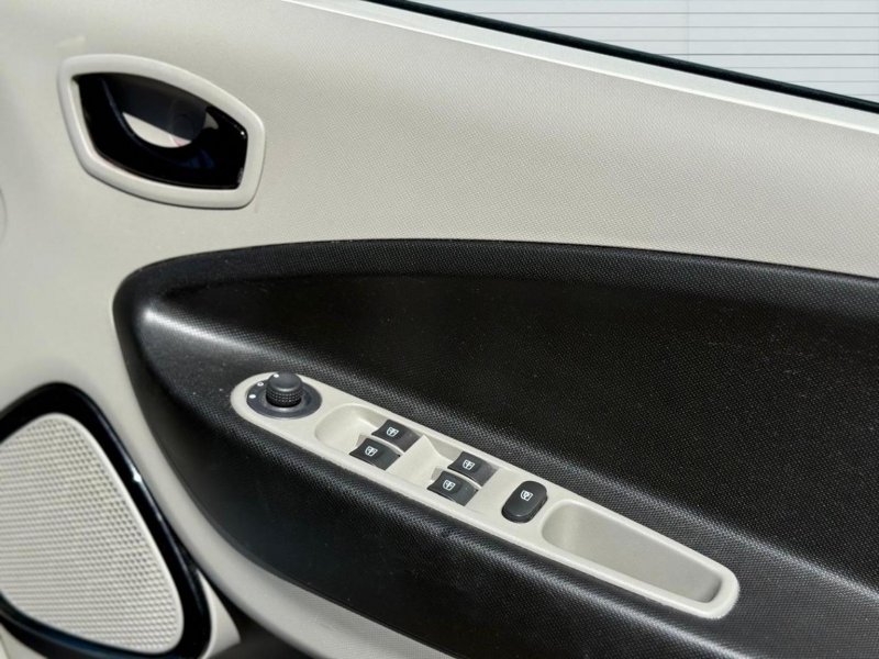RENAULT ZOE