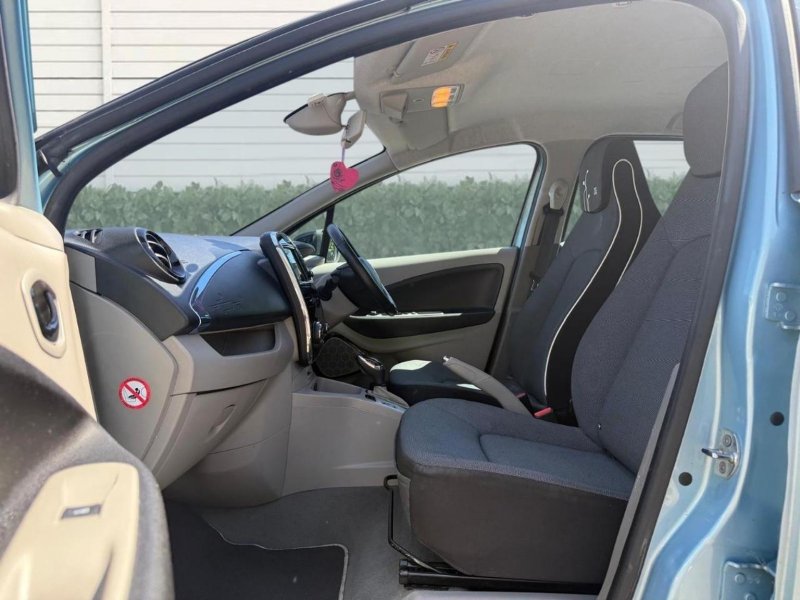 RENAULT ZOE